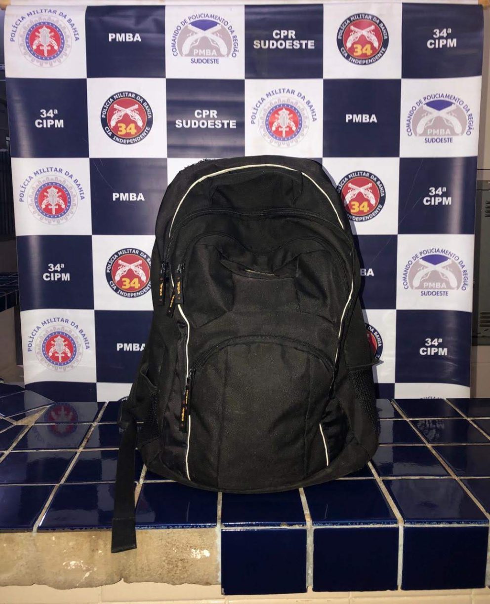 Brumado: NA BOCA DA BUTIJA: gatuno da feira é reconhecido nas filmagens roubando mochila.