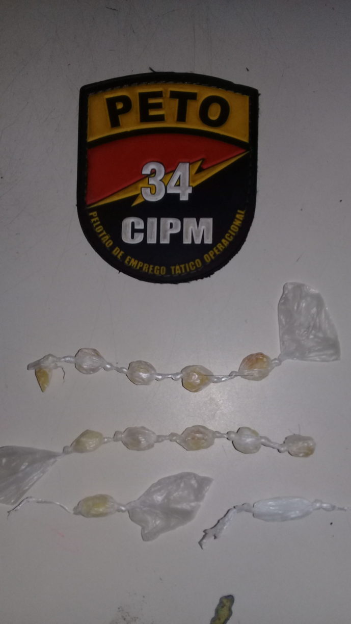 Brumado: PETO Apreende pedra e pó nos “quartinhos”, “boca pôde” deu pinote.