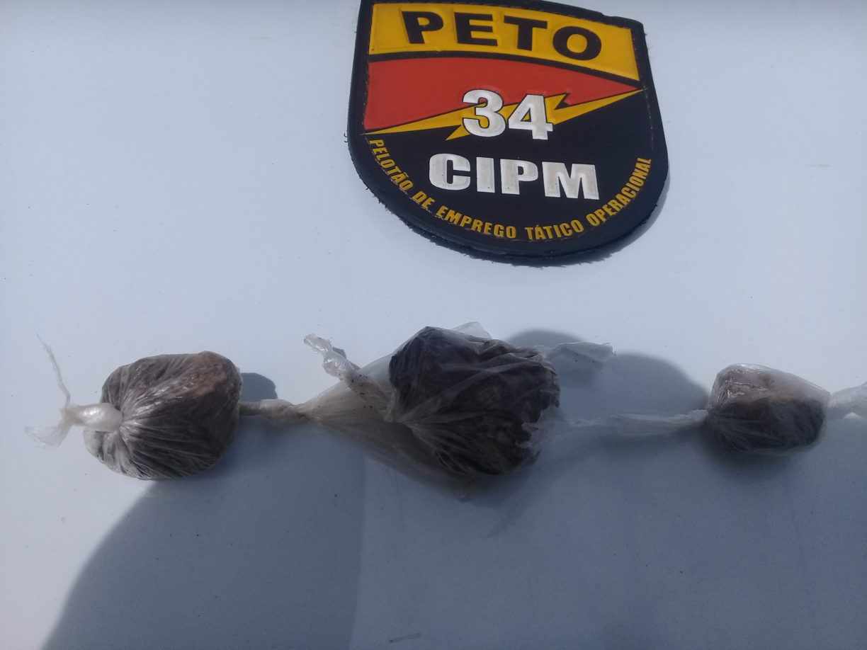 Brumado: Maconheiro Pintou por conta própria a placa da cabrita, o PETO não comeu nada.