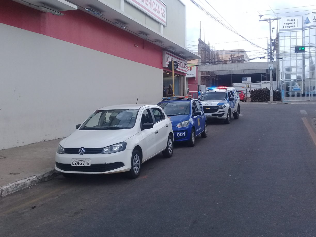 Fiquem em casa!! De galera Polícia Militar e Prefeitura fecham tudo em Brumado, os donos de botecos são os mais teimosos….