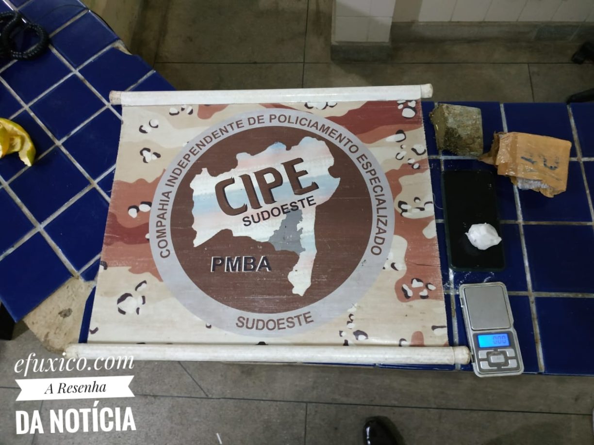 Brumado: FIlho de Peixe, Peixinho é! Filho da Vovó do crime cai com drogas no Morro dos Macacos.