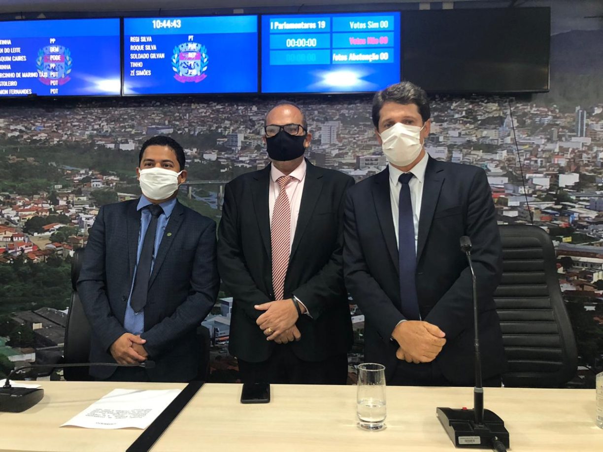 “Habemus Prefeito!”, Empresário Hassan é empossado pela Câmara de Vereadores.
