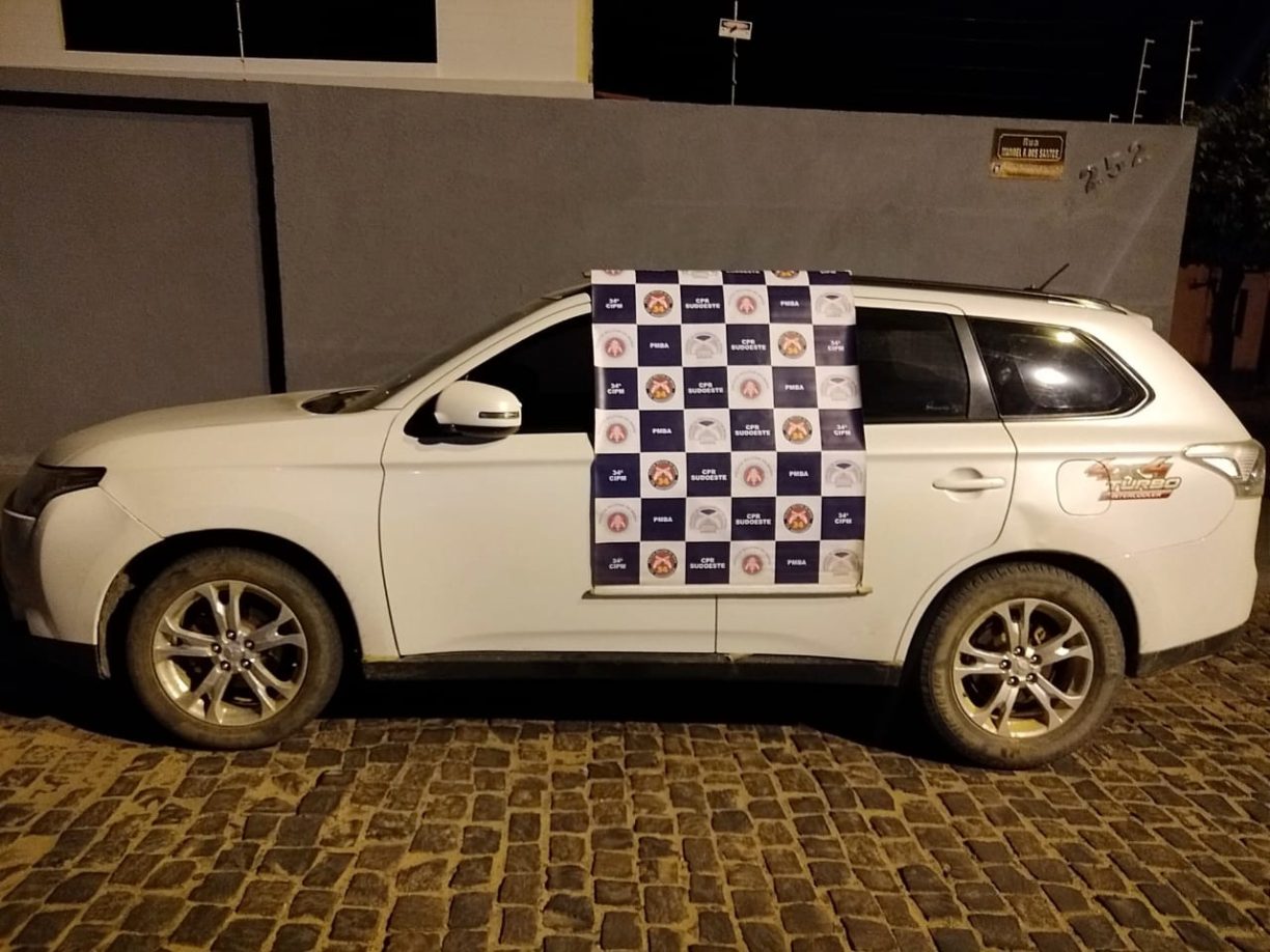A 34 é Barril! Inteligência e o PETO encontraram Carro Roubado com cramunhão de Contendas.