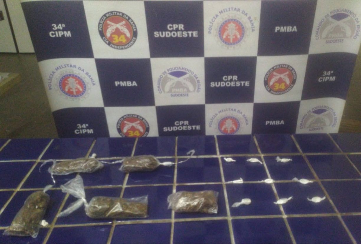 Brumado: Polícia Militar Desmonta lojinha na Cavalhada