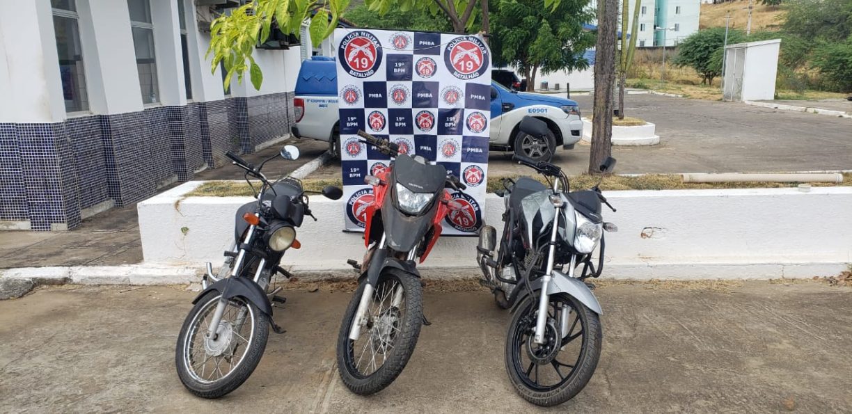 PM Brocou! Polícia Recupera Motos Roubadas no Final de Semana e apreende armas em Jequié, um lazarento caiu.