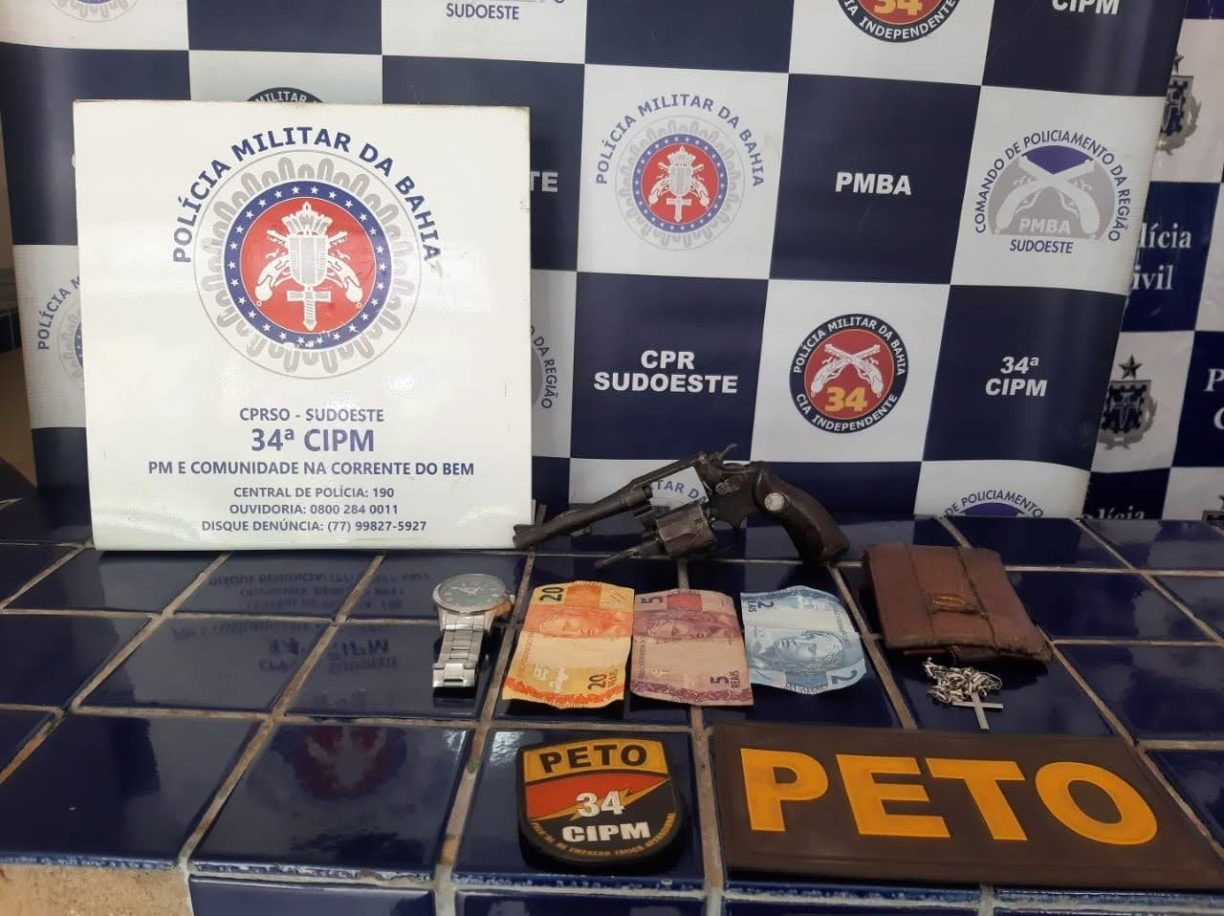 Brumado: Barril Dobrado! PETO Prende Lazarento Armado e Recupera veículo roubado em menos de 30 minutos depois da Fita.