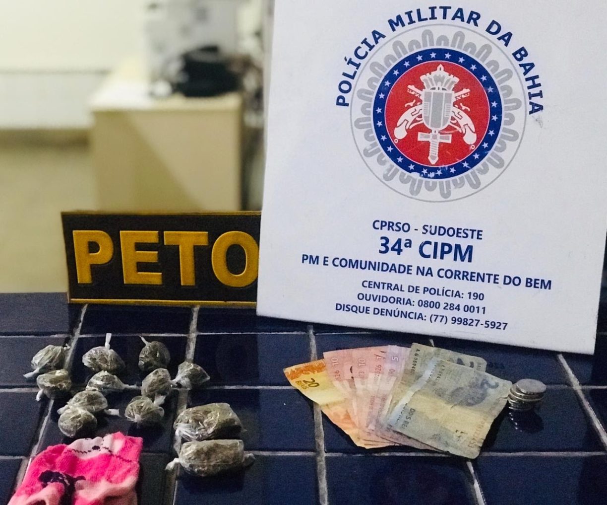 Brumado: Polícia Militar Estoura Mais Uma Biqueira no Brisas.