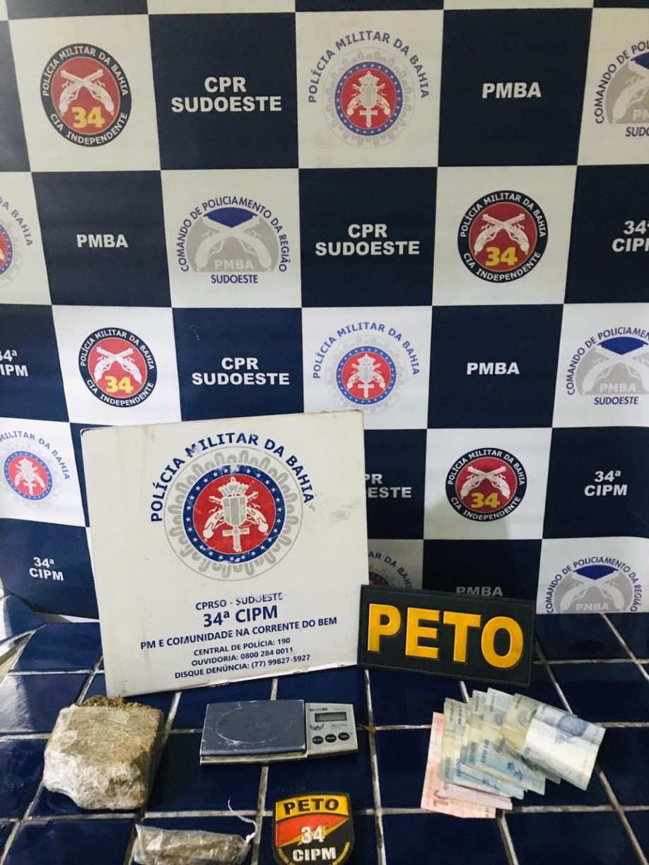 Brumado: Montaram em shineray ! PM grampea lazarento vendendo maconha no Malocão