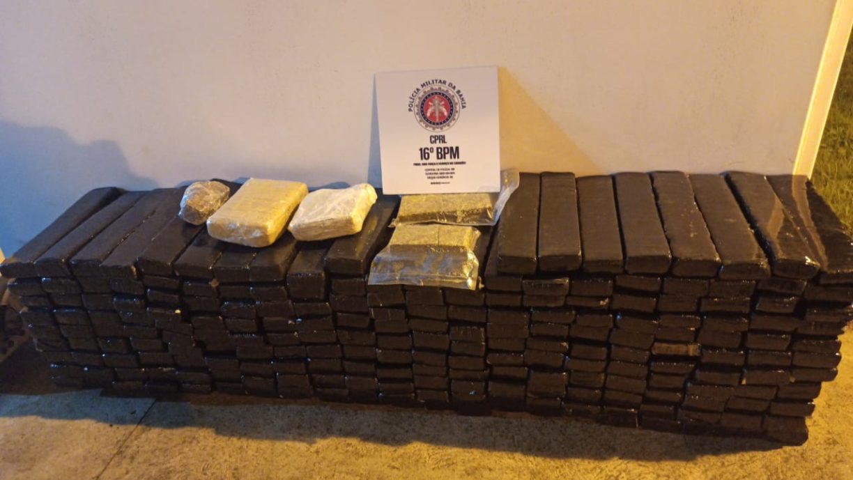 Brocada! Dois Cu de Galinha presos | Polícia Militar apreende 300 kg de maconha que iriam para o Pernambuco.