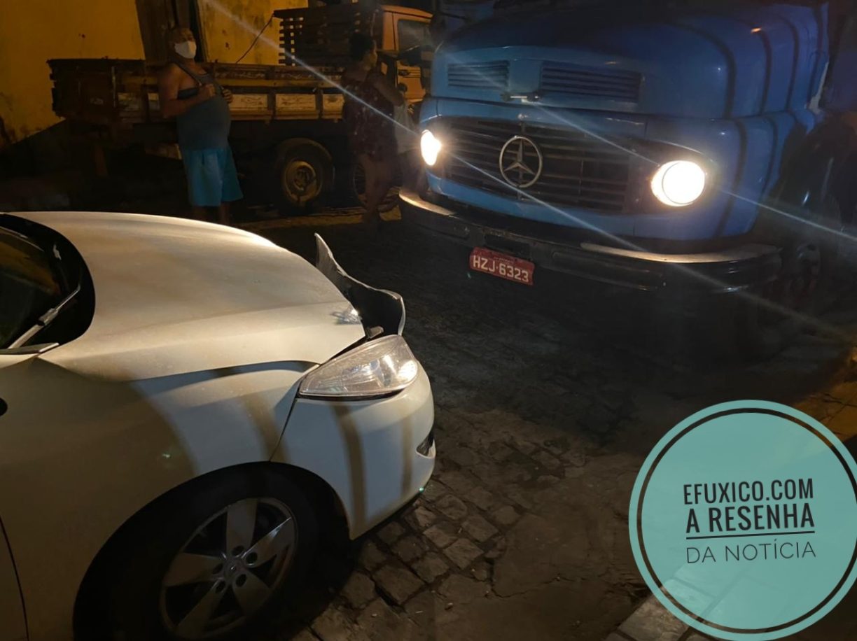 Brumado: Motorista acusado de bater de propósito no caminhão da mudança, acaba com o carro destruído e  leva uma taca da Galera no Novo Brumado.
