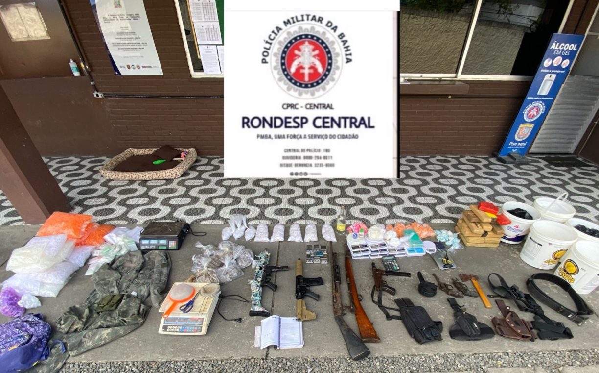 Paredão com muito pó | Militares da Chocolate apreendem armamento e drogas que seriam vendidas em paredão
