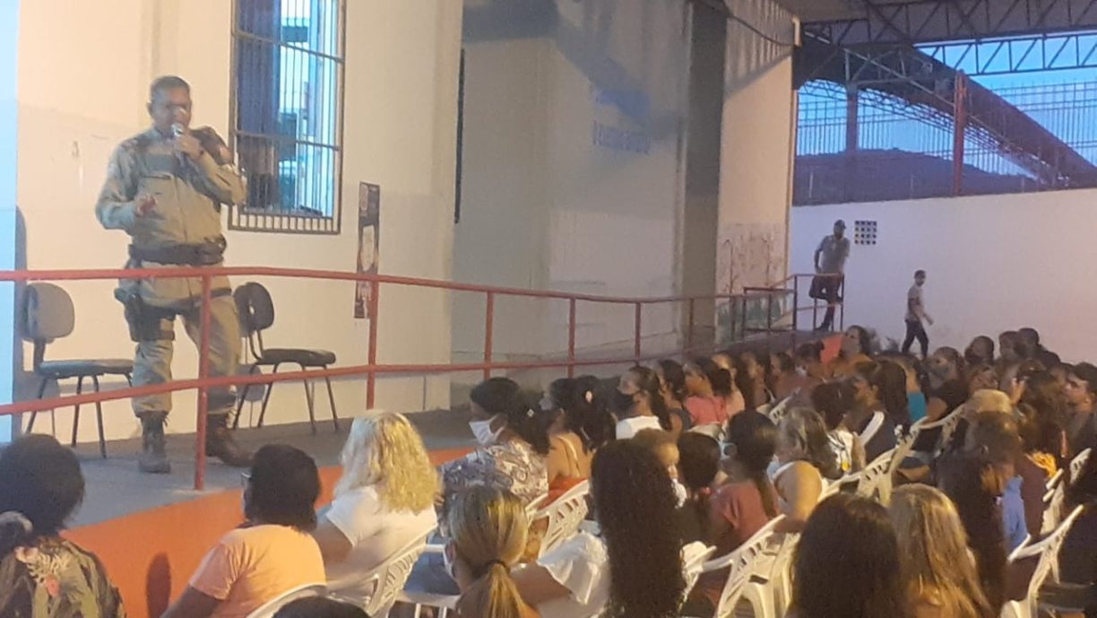 Brumado: Direção Promove Reunião de Pais e Mestres do “CPM Idalina”