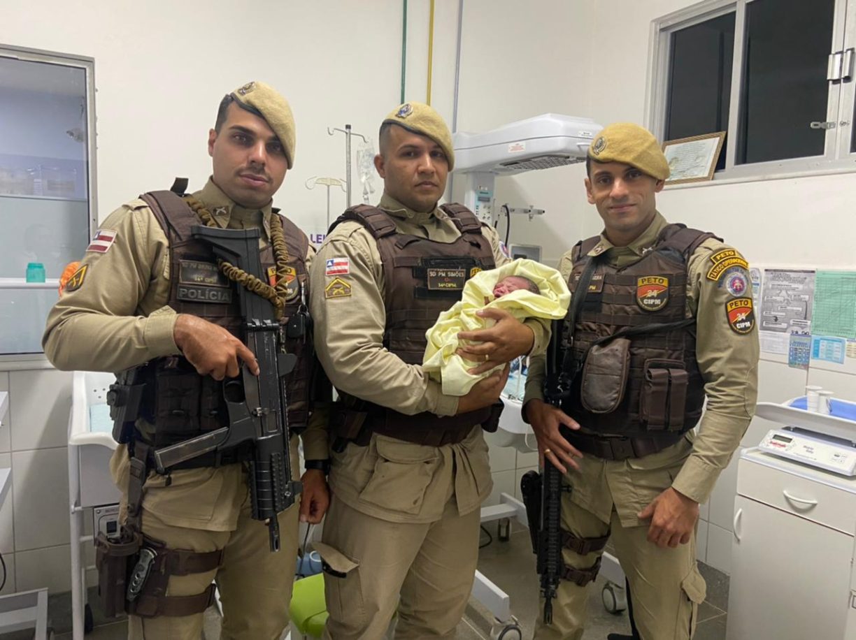 PETO no Início, meio e Fim: Em Brumado, militares da 34ªCIPM realizam parto relâmpago em “mulher desavisada.”
