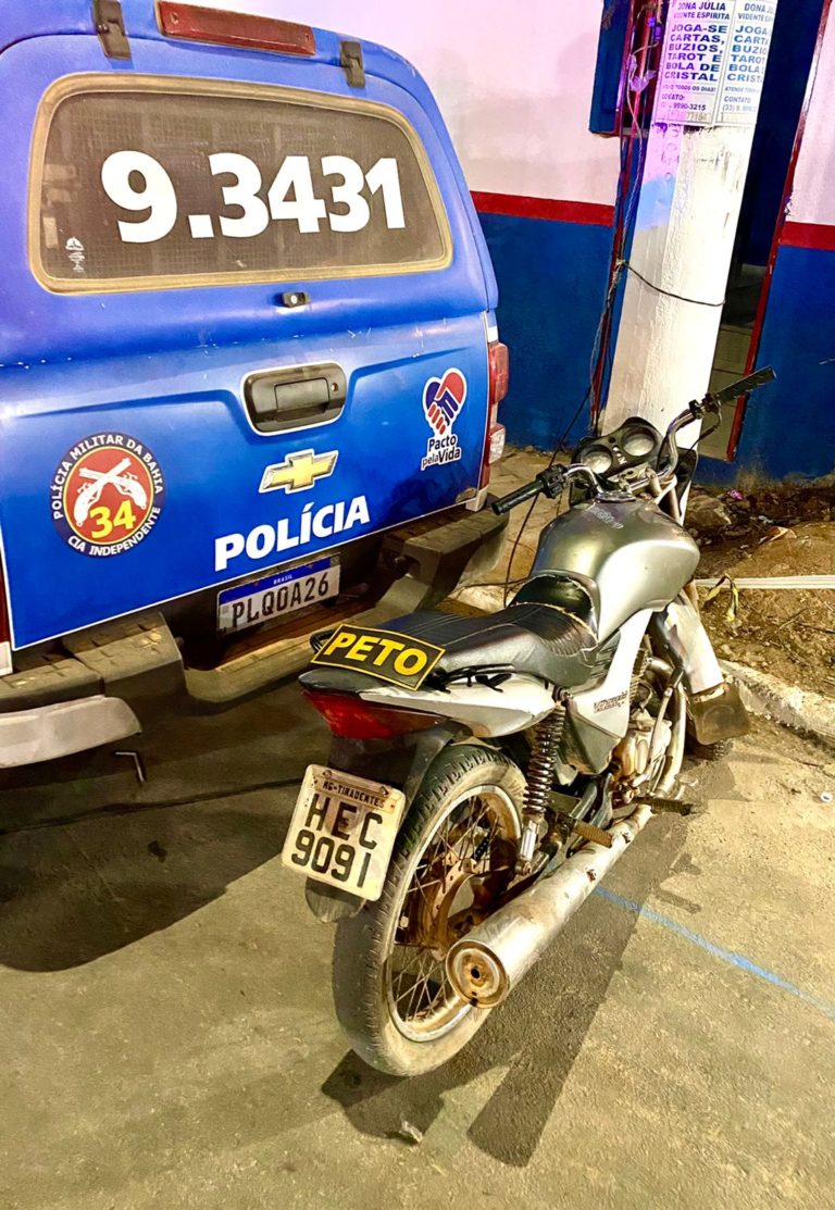 Uiiii Negaaaaa! “PETO Recolhe Cabrita toda Raspadinha durante a Festa em Jânios Quadros”
