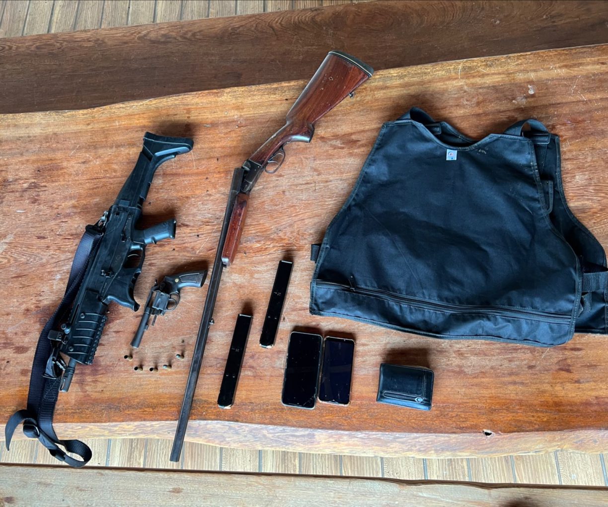 Caíram no Aço! Operação com a Cipe Central/Jequié e  93ª CIPM/Maracás acaba com dois lazarentos mortos e armas aprendidas.