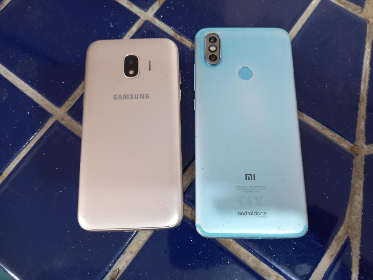 Brumado: Abordagem do Carcará recupera celular roubado em Abril na Santa Tereza, dois Cu de Galinha foram detidos.