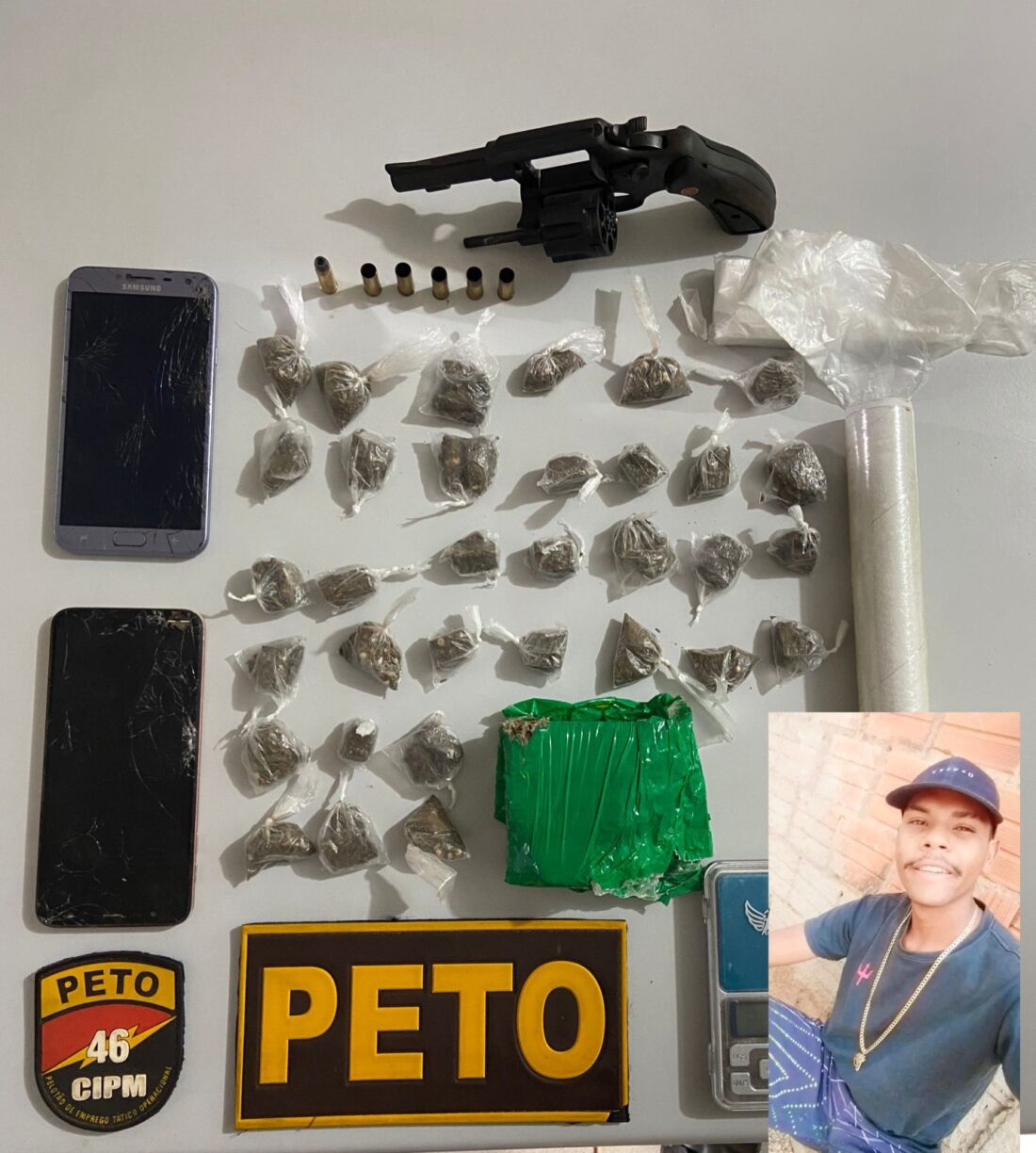 Polícia Militar passou o pau em Léo da Jega em Livramento, lazarento atuou no tráfico em Brumado.
