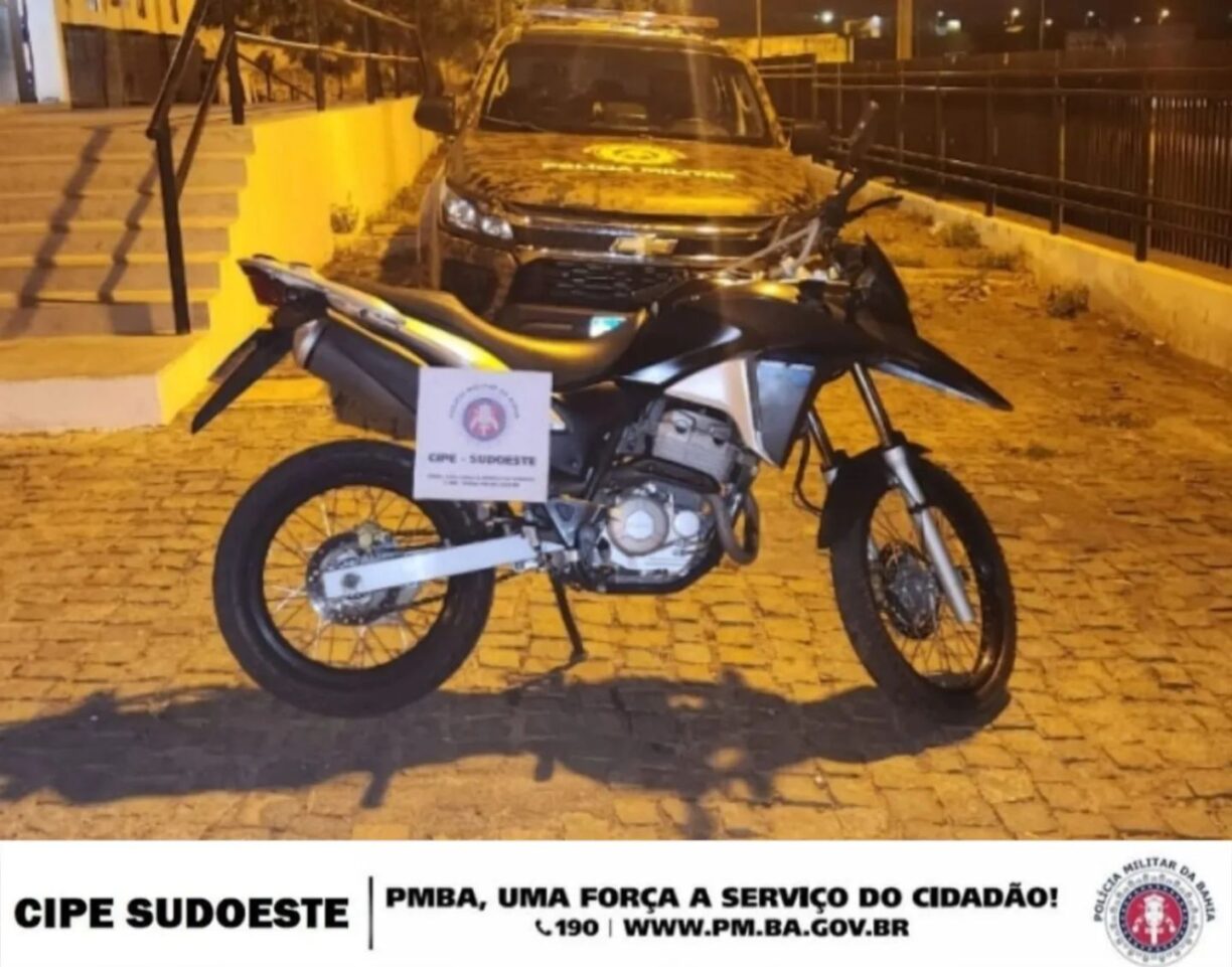 Caesg recupera moto Furtada em Caetité rodando em Guanambi.