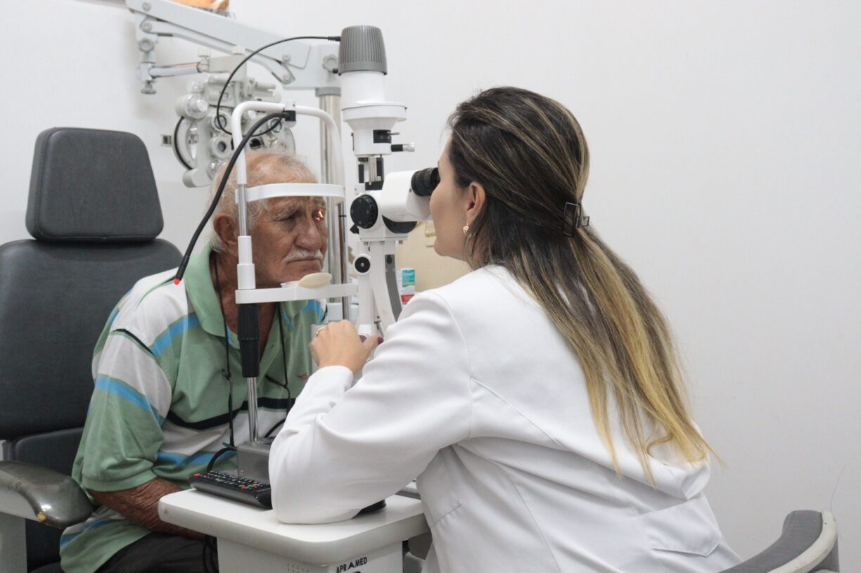 Olha ai! Prefeitura de Brumado realiza mais de 600 atendimentos oftalmológicos em um dia do Mutirão Saúde em Ação.