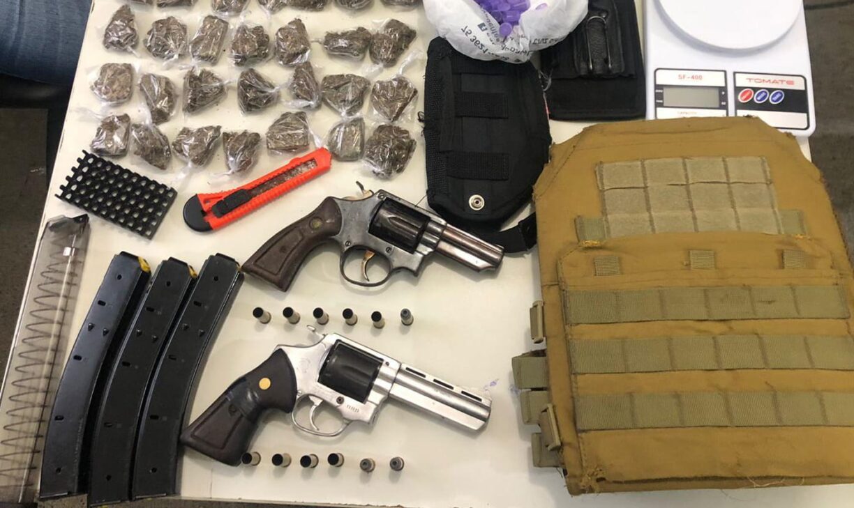 Assista: Traficantes que exibiam armas nas redes sociais e usavam drone para monitorar rivais tombam em confronto com as forças de segurança no recôncavo.