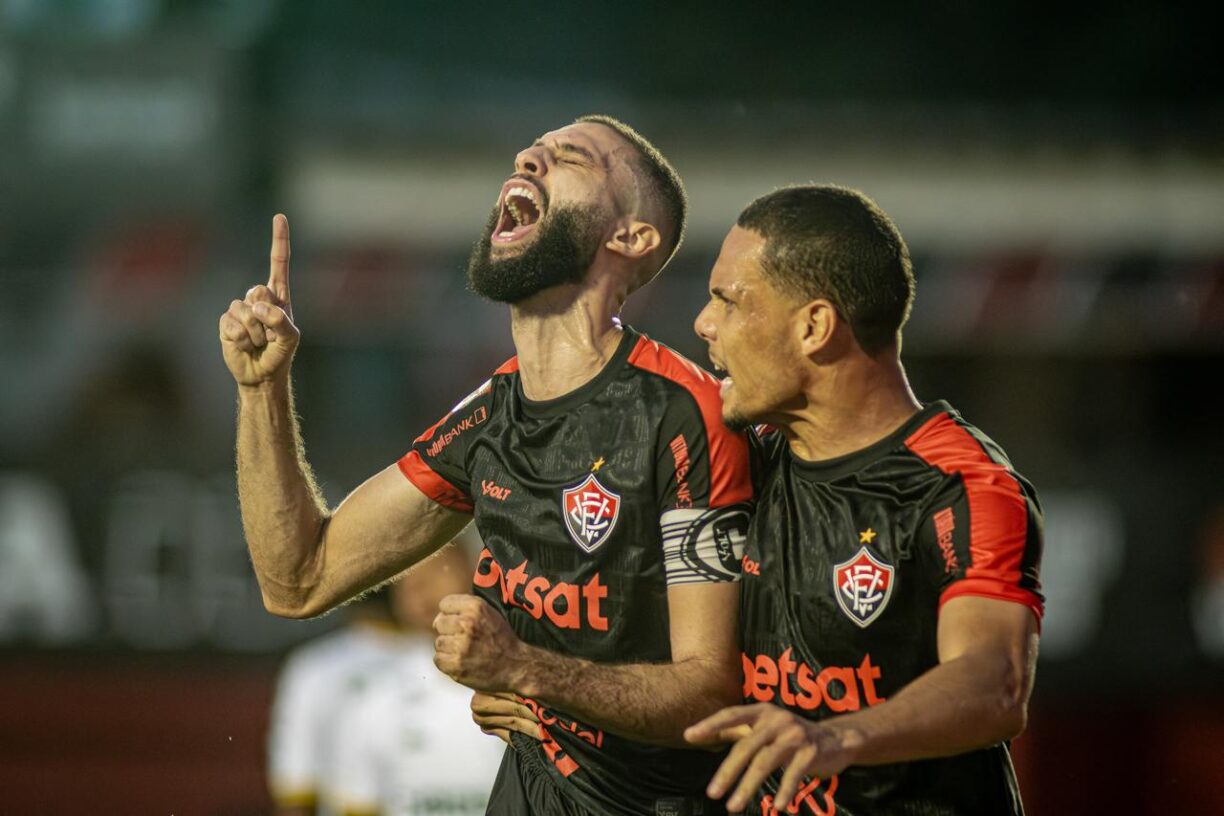 Bora leão! Vitória vence o Cuiabá e sai do Z4 do Brasileirão (Assista)