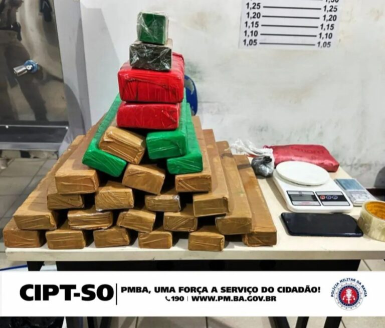Em Vitória da Conquista, “Chocolate” broca, apreende drogas e detém traficante.