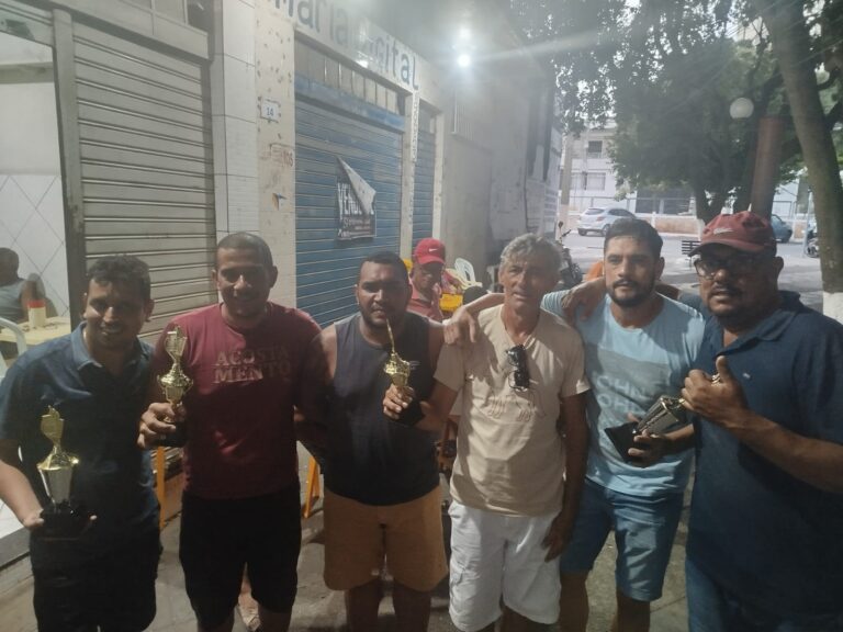Sucesso Total! 1° Torneio de Dominó da Alameda é realizado em Brumado.