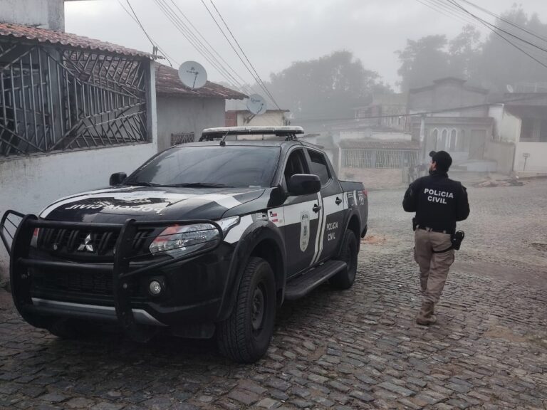 Polícia Civil prende 47 pessoas e cumpre 78 mandados de Busca e Apreensão na Operação Petrus, acusado do homicídio do Delegado de Barra da Estiva Marcos Torres também foi preso.