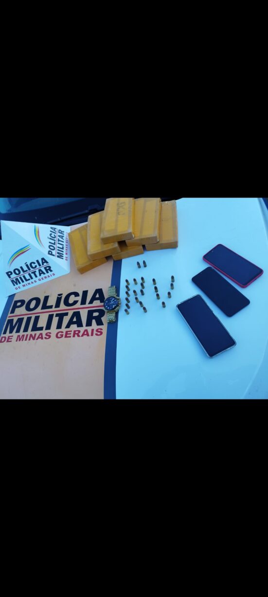 De novo sacana? Casal de Pombos Sujos brumadense é preso ao ser flagrado transportando drogas em carro na MGC-122 em Minas Gerais.