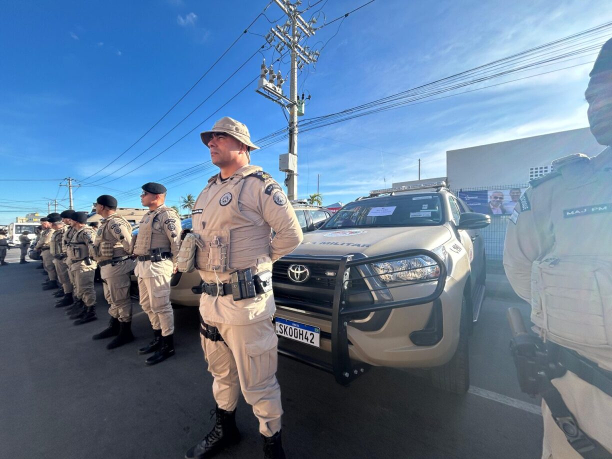Novas viaturas reforçam o trabalho da Polícia Militar na Região Sudoeste. Batalhão de Brumado recebeu sete veículos.