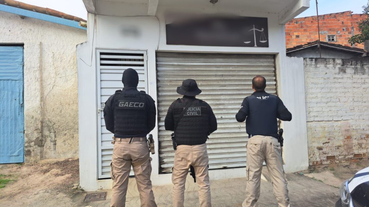 Assista: Polícia Civil e MPBA deflagram operação contra autores de crimes em Eunápolis, um advogado foi em cana.