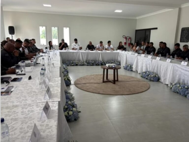 Brumado sedia encontro de gestores do sistema prisional da Bahia após série de entregas na unidade local