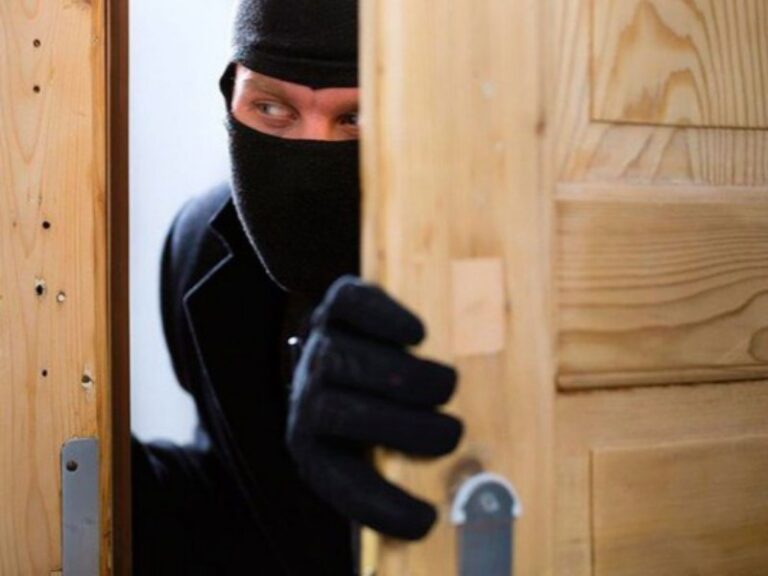 MC Poze? Moradora é rendida, amarrada e tem dinheiro roubado dentro de casa em Caraíbas