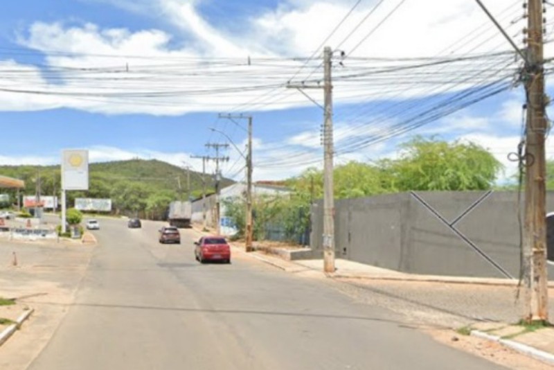Motociclista sofre fratura na perna após colisão próximo ao Gilbertão, em Brumado