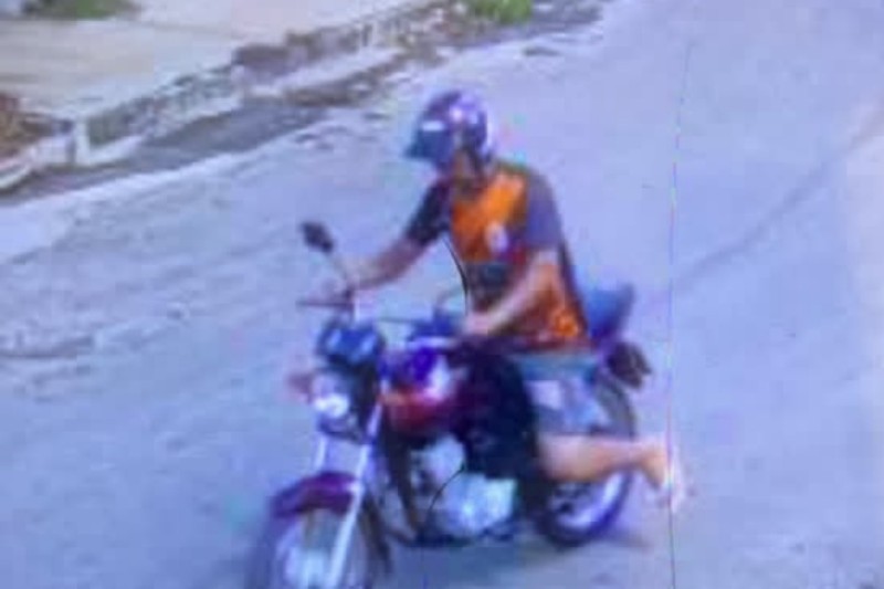 Flamenguista ladrão! População se une para encontrar moto furtada no Olho d’Água, em Brumado