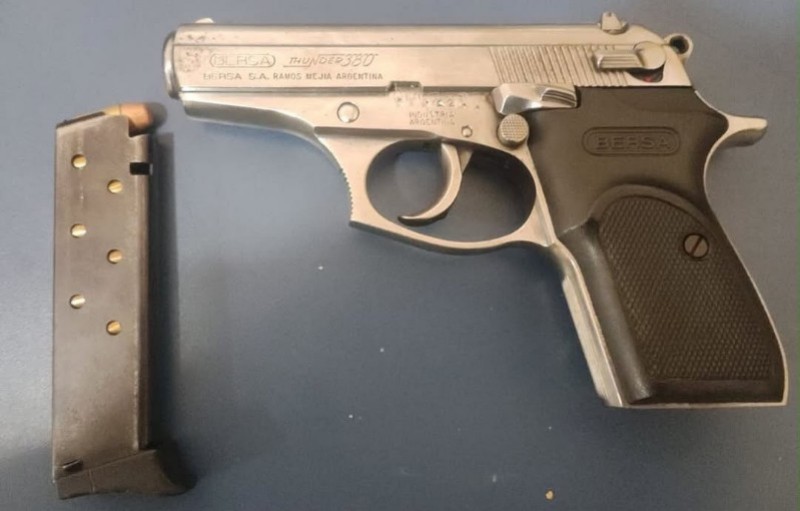 Brumado: PRE apreende pistola com numeração suprimida durante baculejo na BA-262