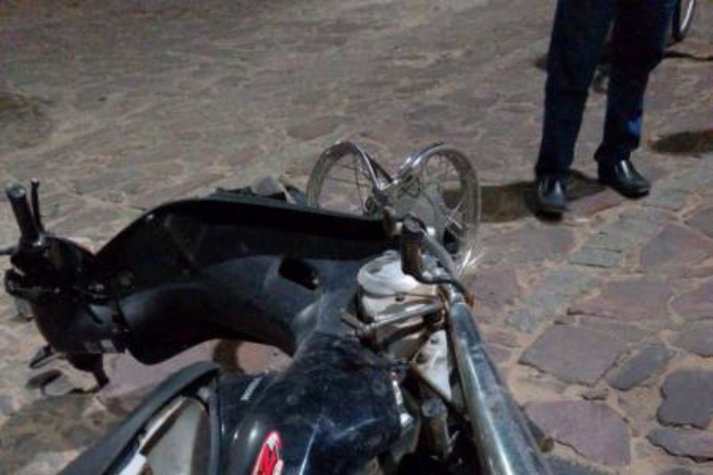 Batida entre duas motos deixa dois homens feridos em Ituaçu