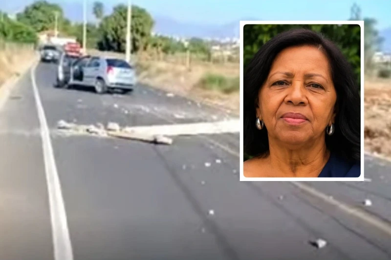 Mulher morre após carro bater em poste em Livramento