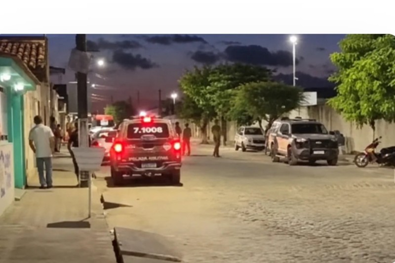 Tensão no quartel da PM termina após negociação do Bope em Esplanada